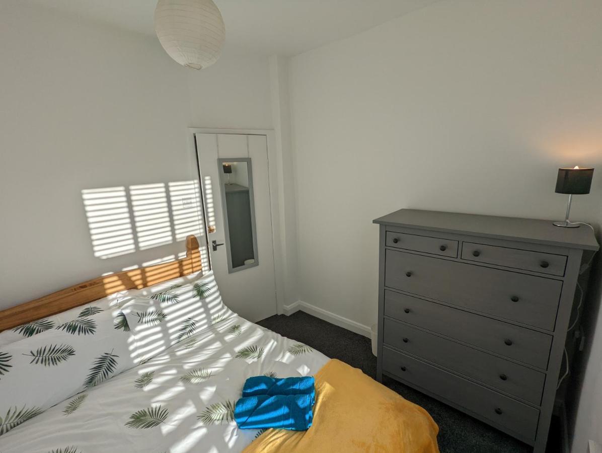 3 Bed - South Facing Patio - 4-5 Beds