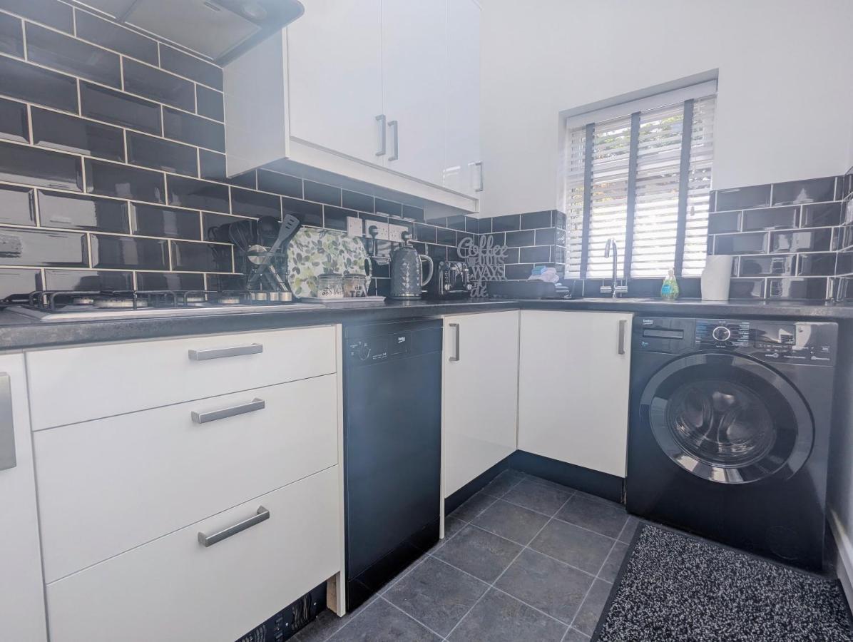 3 Bed - South Facing Patio - 4-5 Beds *